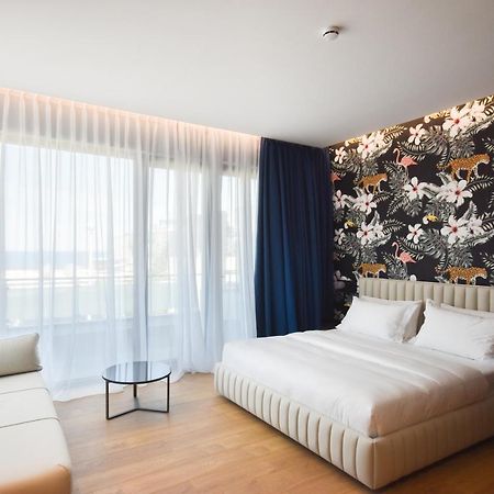 Flamingo Beach Hotel & Spa Vlorë エクステリア 写真