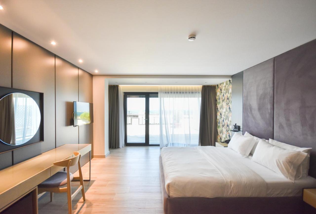 Flamingo Beach Hotel & Spa Vlorë エクステリア 写真